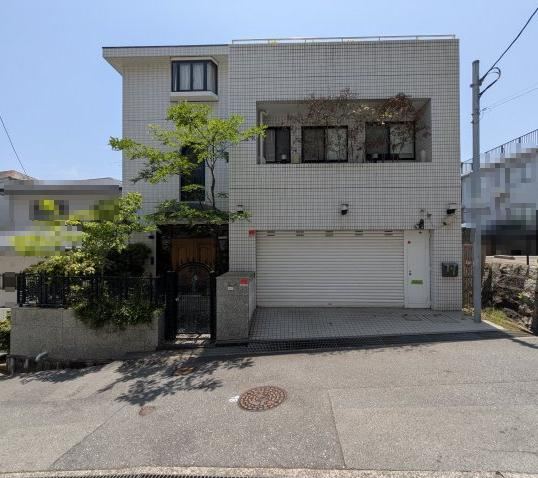 6LDK house in Higashi Ward, Hiroshima - Photo 1