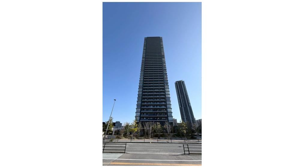 2LDK apartment in Higashi Ward, Fukuoka - Photo 1