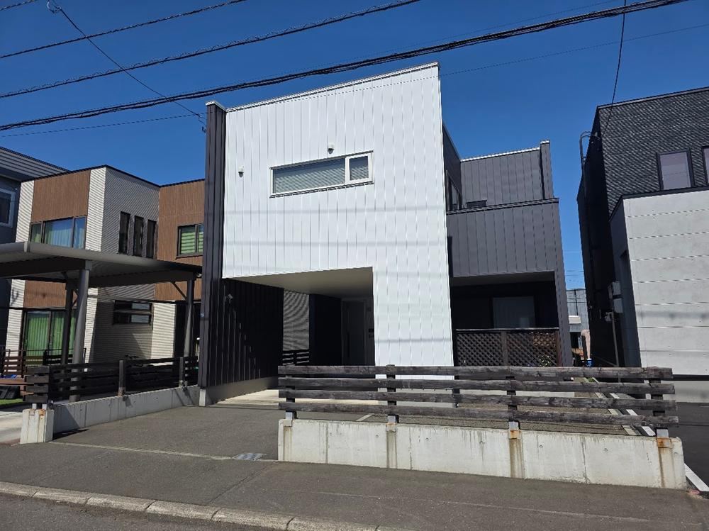 2LLDKK house in Nishi Ward, Sapporo, Hokkaido - Photo 1