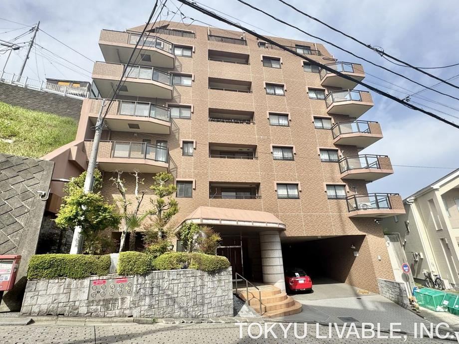 3LDK apartment in Hodogaya Ward, Yokohama, Kanagawa - Photo 1