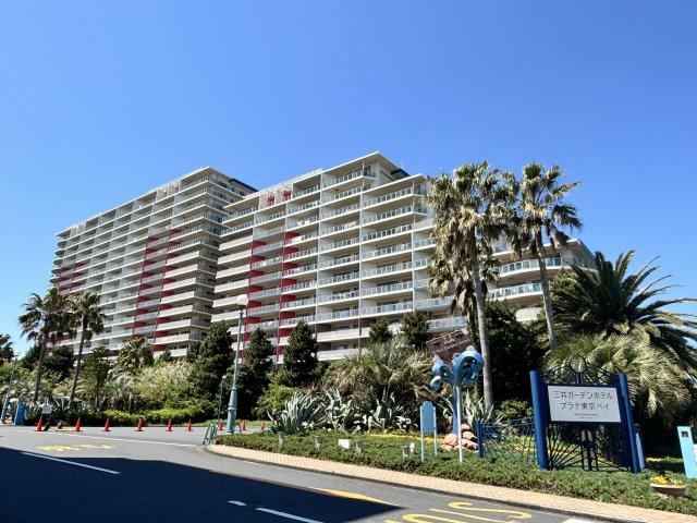 4LDK apartment in Urayasu, Chiba - Photo 1