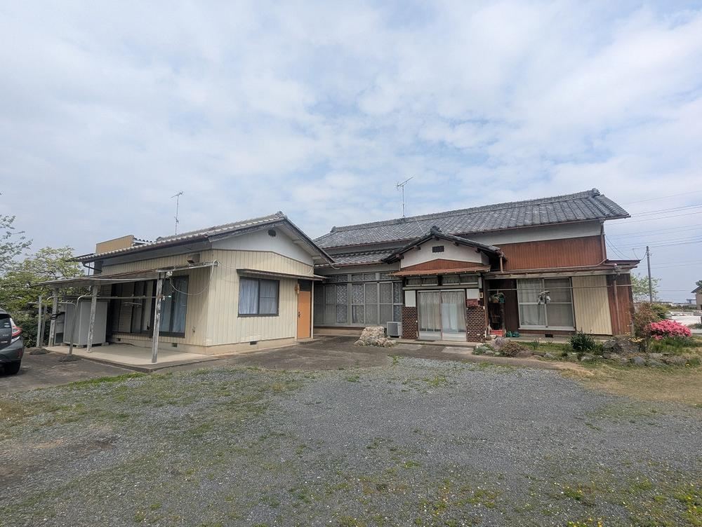 5DK house in Kumagaya, Saitama - Photo 1