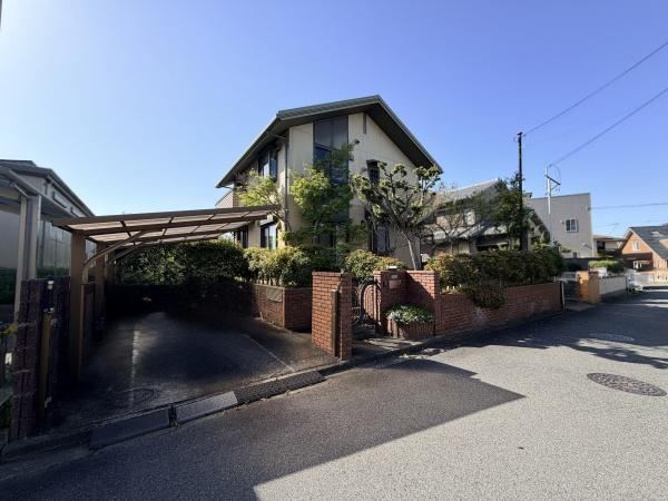 4LDK+2S house in Ikoma, Nara - Photo 1