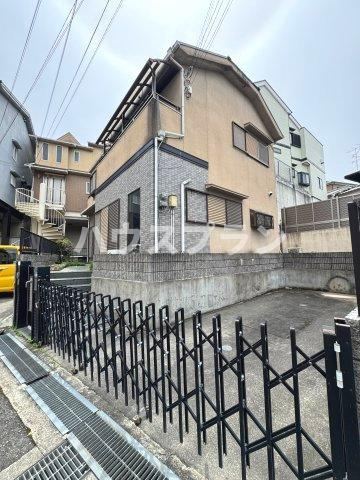 4LDK house in Katano, Osaka - Photo 1