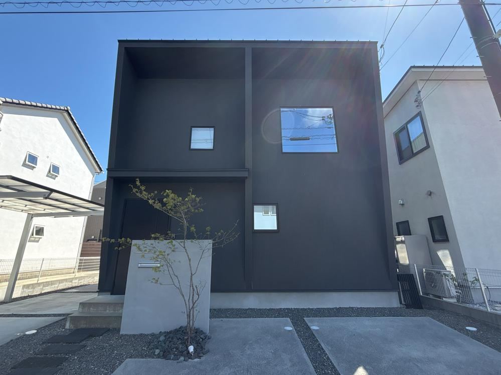 3LDK house in Saeki Ward, Hiroshima - Photo 1