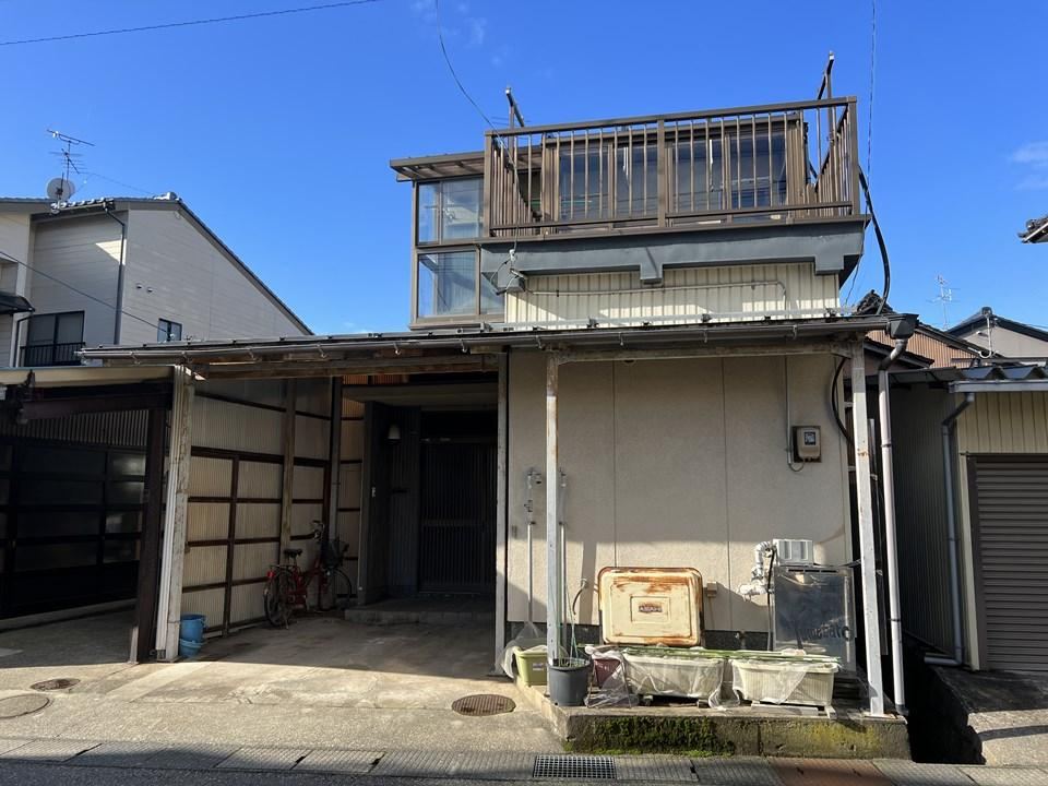 103 m² land in Kanazawa, Ishikawa - Photo 1