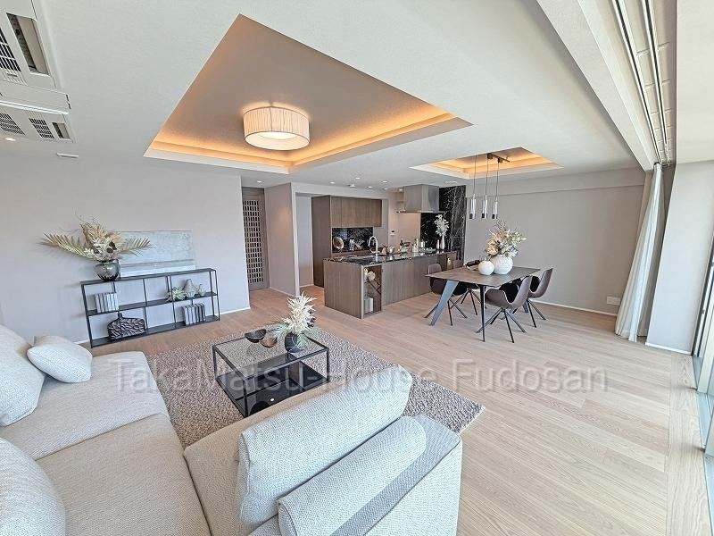 3LDK+S apartment in Shibuya Ward, Tokyo - Photo 1