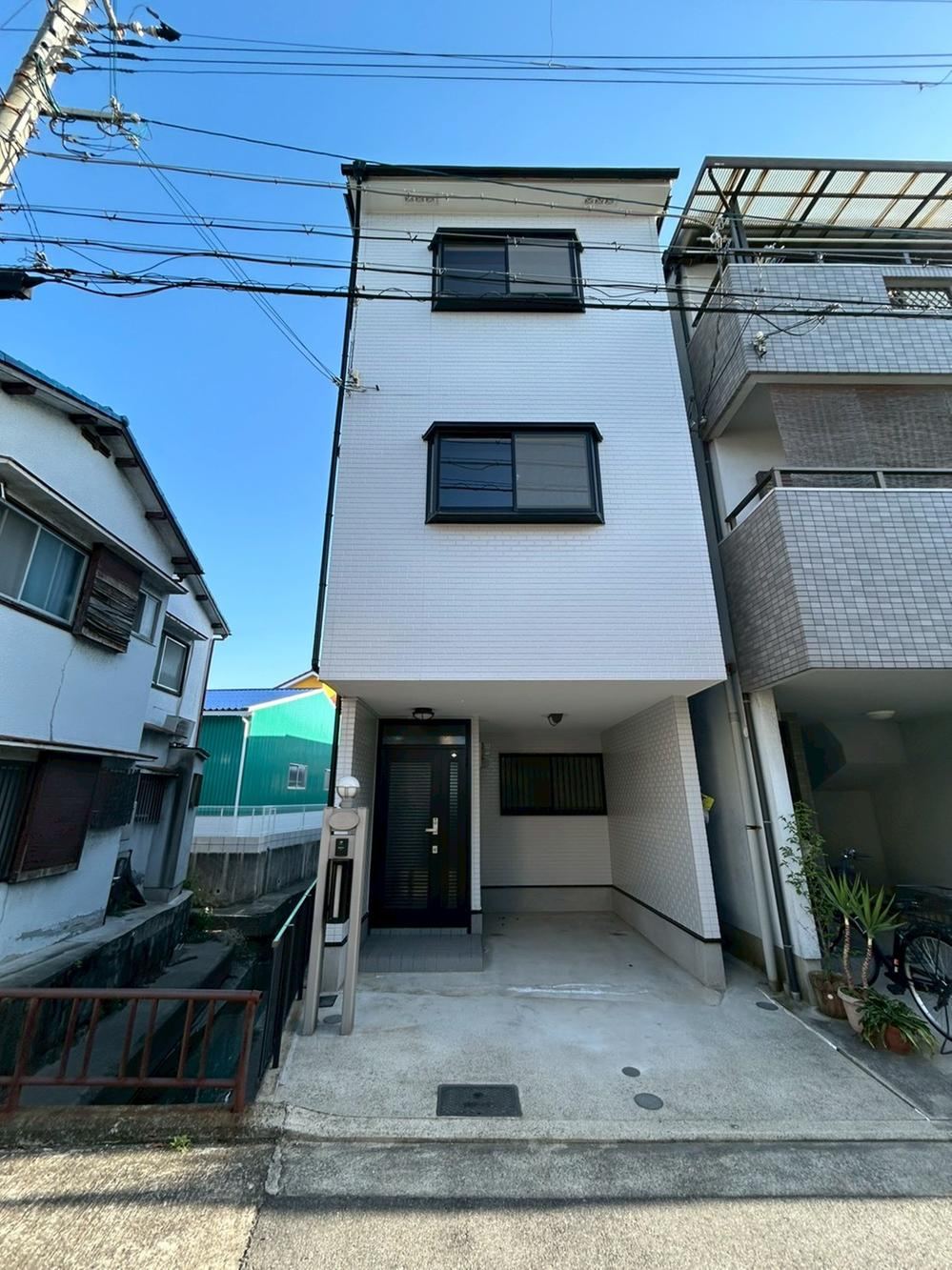 3LDK house in Higashi Ward, Sakai, Osaka - Photo 1