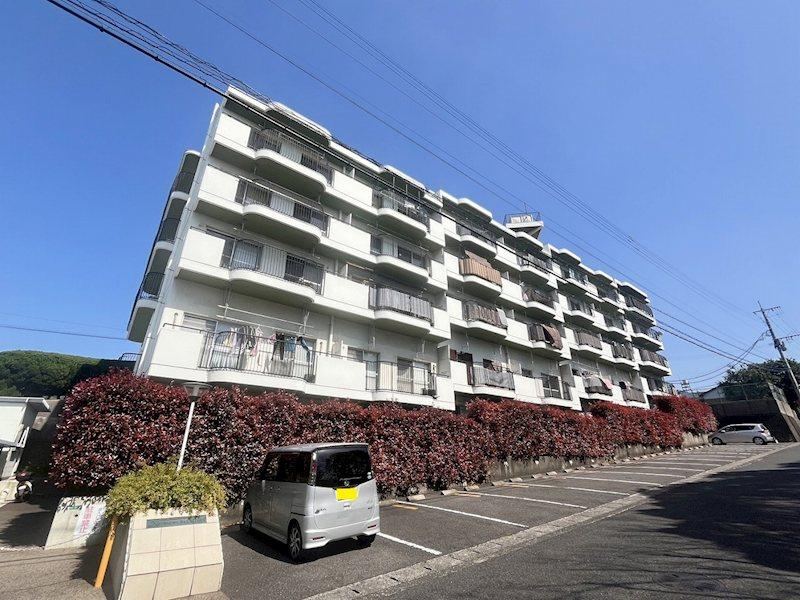 2LDK apartment in Kokurakita Ward, Kitakyushu, Fukuoka - Photo 1