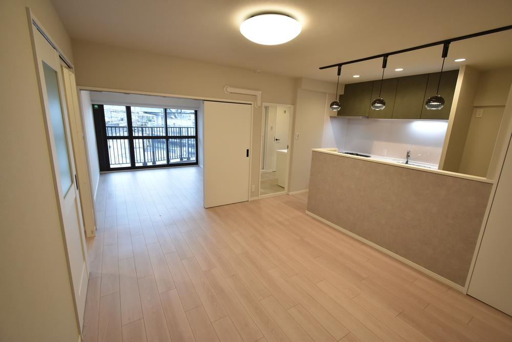 2LDK+S apartment in Abeno Ward, Osaka - Photo 1