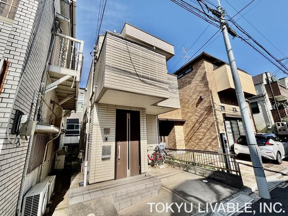 3DK house in Itabashi Ward, Tokyo - Photo 1