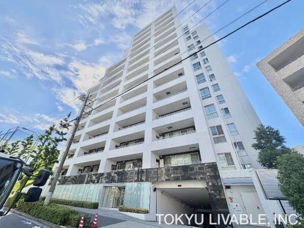 2LDK apartment in Setagaya Ward, Tokyo - Photo 1
