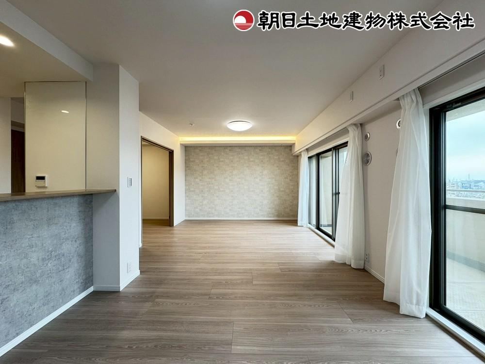 3LDK+S apartment in Hachioji, Tokyo - Photo 1