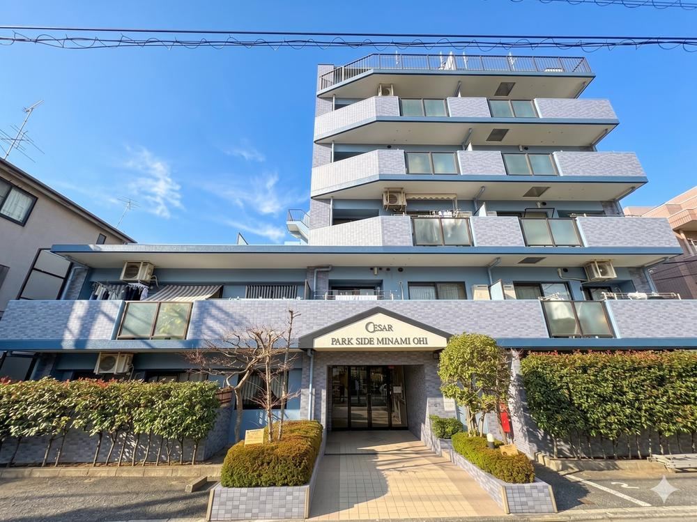 2LDK apartment in Shinagawa Ward, Tokyo - Photo 1