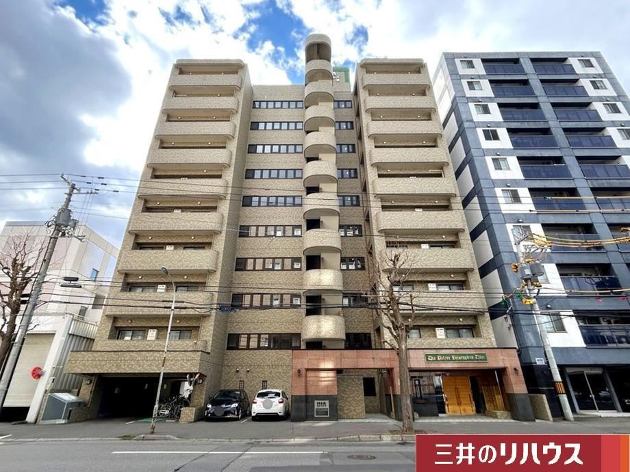 3LDK apartment in Chuo Ward, Sapporo, Hokkaido - Photo 1