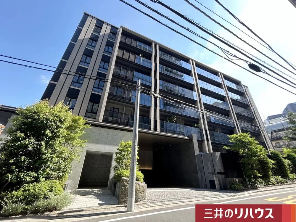 1LDK apartment in Shibuya Ward, Tokyo - Photo 1