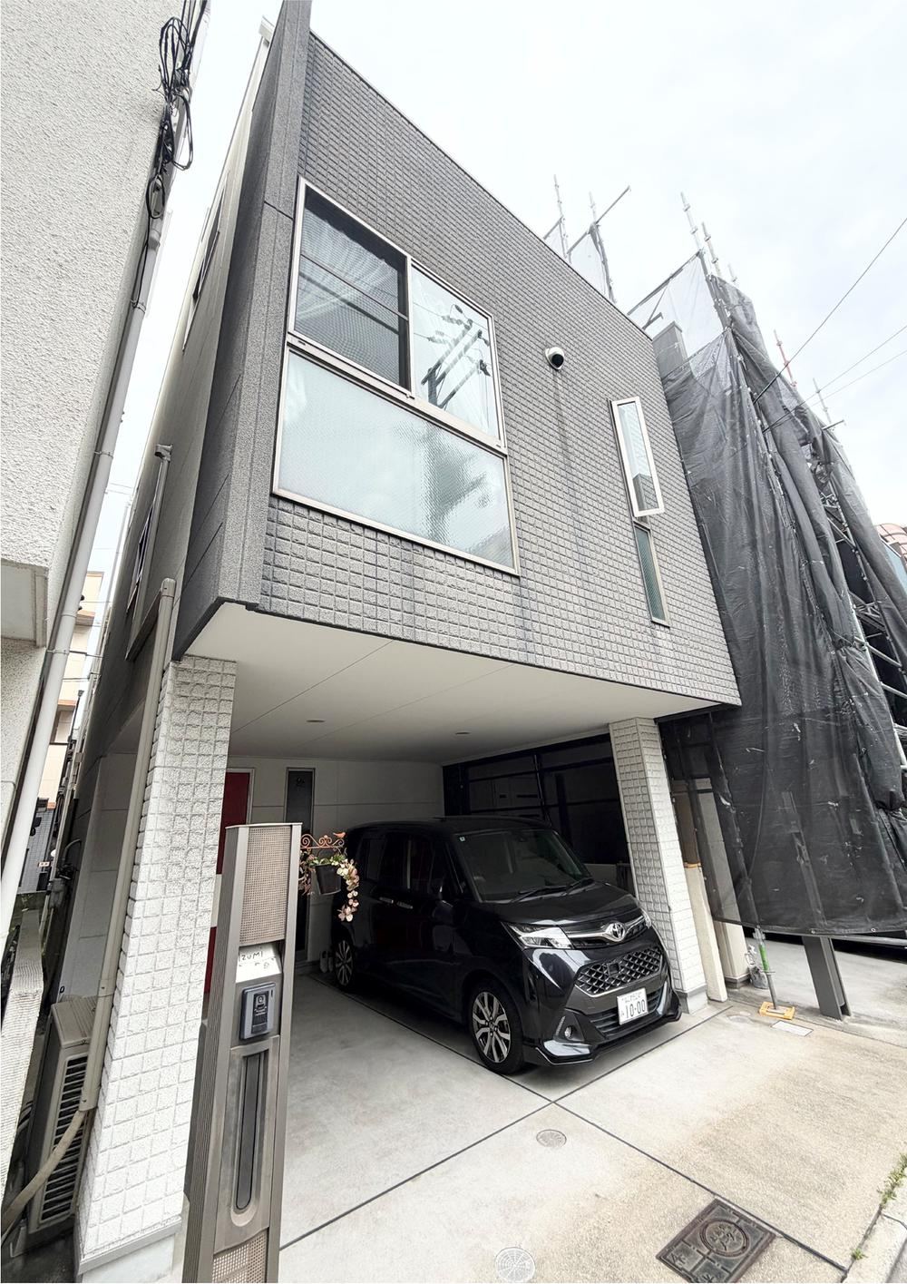 4LDK house in Nishinari Ward, Osaka - Photo 1