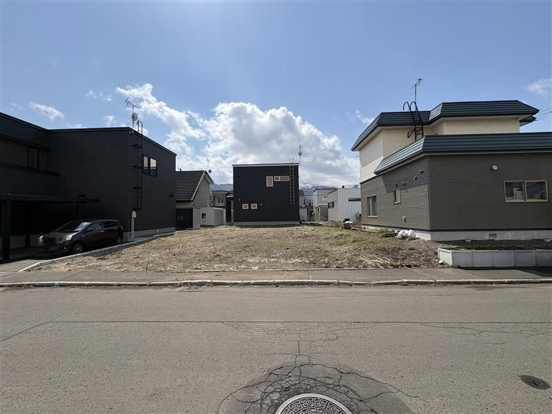 209 m² land in Teine Ward, Sapporo, Hokkaido - Photo 1