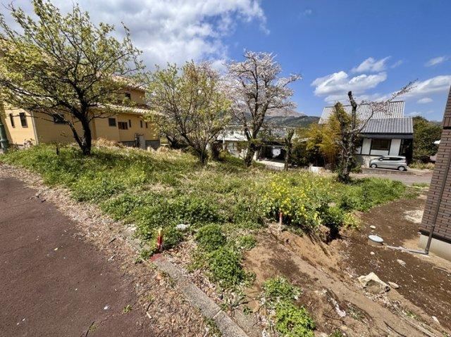 350 m² land in Beppu, Oita - Photo 1