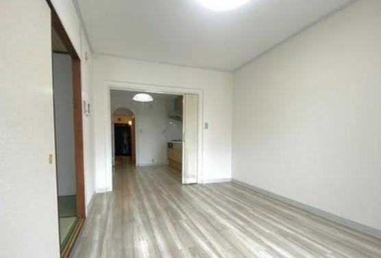 4DK apartment in Tsurugashima, Saitama - Photo 1