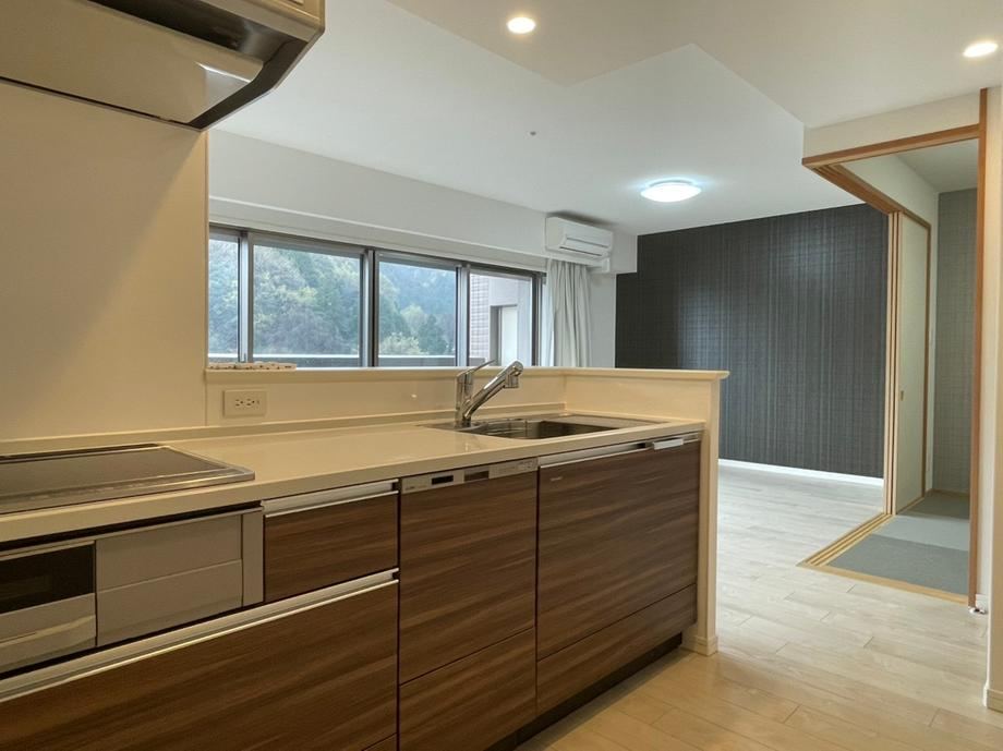 3LDK apartment in Niihama, Ehime - Photo 1