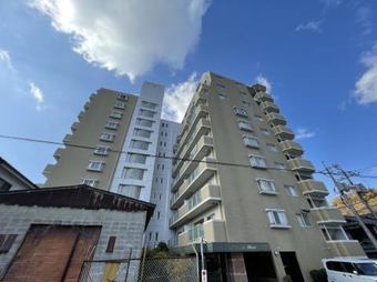 3LDK apartment in Bizen