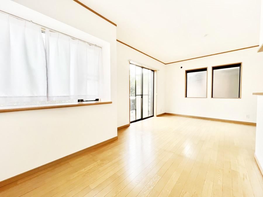 4LDK house in Inage Ward, Chiba - Photo 1