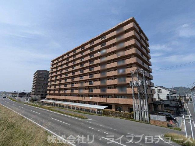 3LDK apartment in Naka Ward, Okayama - Photo 1