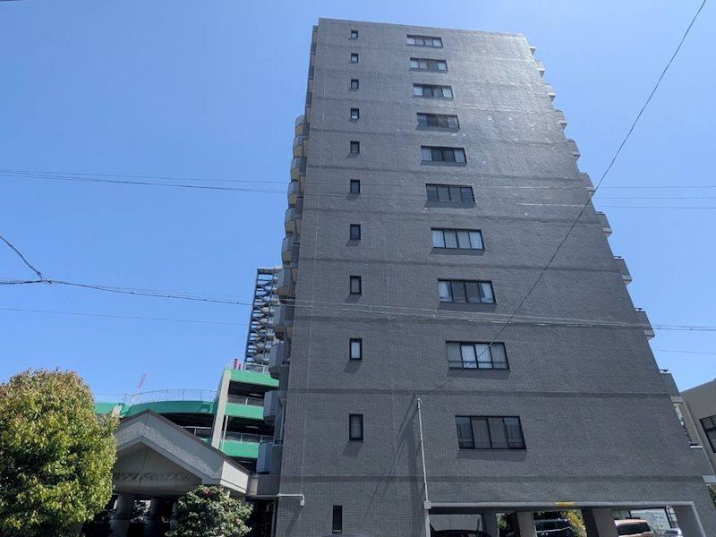 4LDK apartment in Iwakura, Aichi - Photo 1