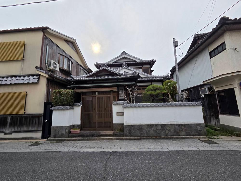 6DK house in Tatsuno, Hyogo - Photo 1