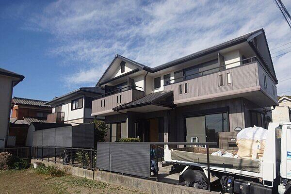 5LDK house in Nisshin, Aichi - Photo 1