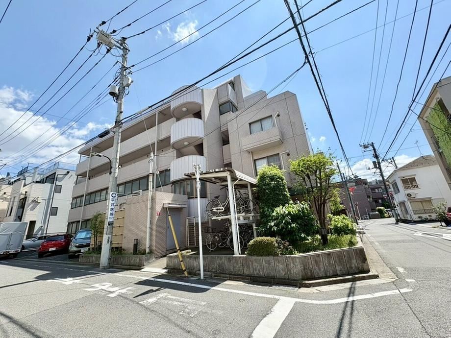 1LDK+S apartment in Toshima Ward, Tokyo - Photo 1