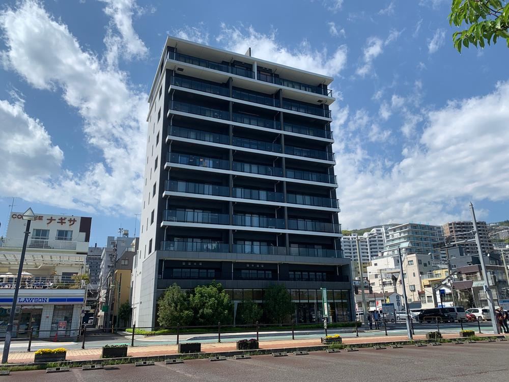 2LDK apartment in Atami, Shizuoka - Photo 1