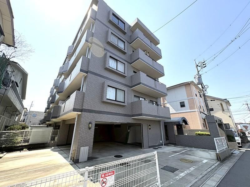 3LDK apartment in Kita Ward, Saitama - Photo 1