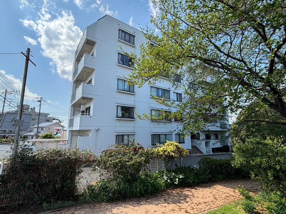 2LDK apartment in Hodogaya Ward, Yokohama, Kanagawa - Photo 1
