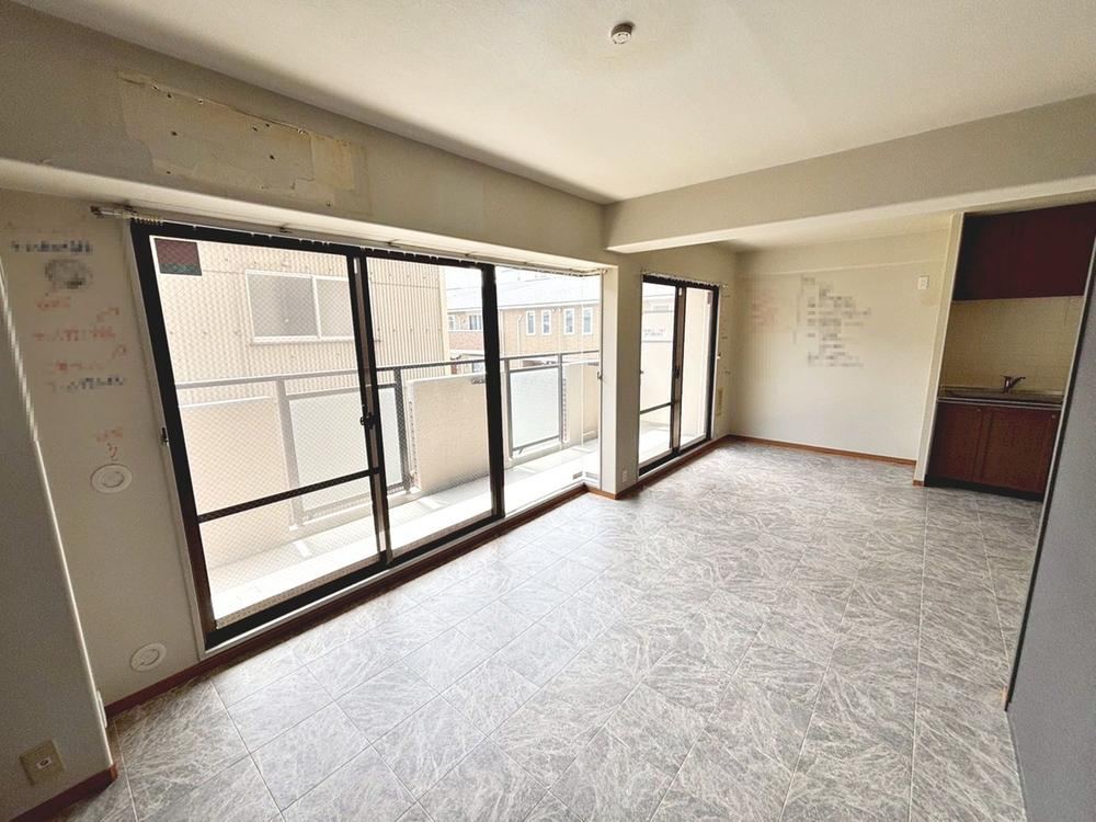 3LDK apartment in Higashisumiyoshi Ward, Osaka - Photo 1