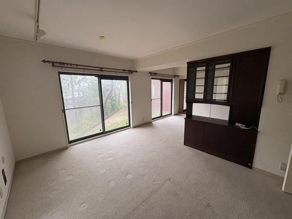 4LDK apartment in Nishinomiya, Hyogo - Photo 1