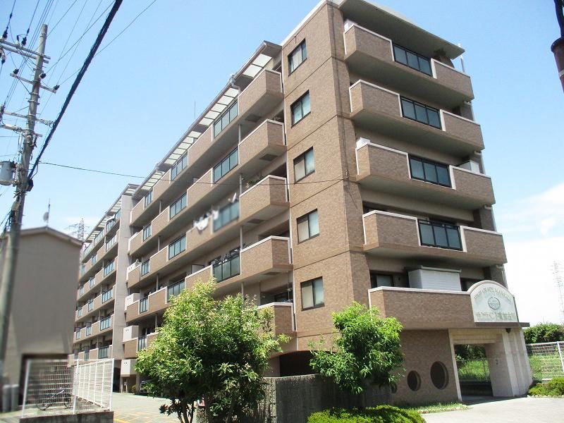 3LDK apartment in Kakogawa, Hyogo - Photo 1
