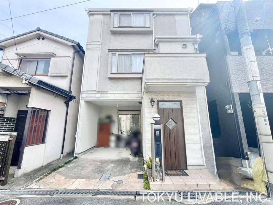 3LDK house in Yao, Osaka - Photo 1