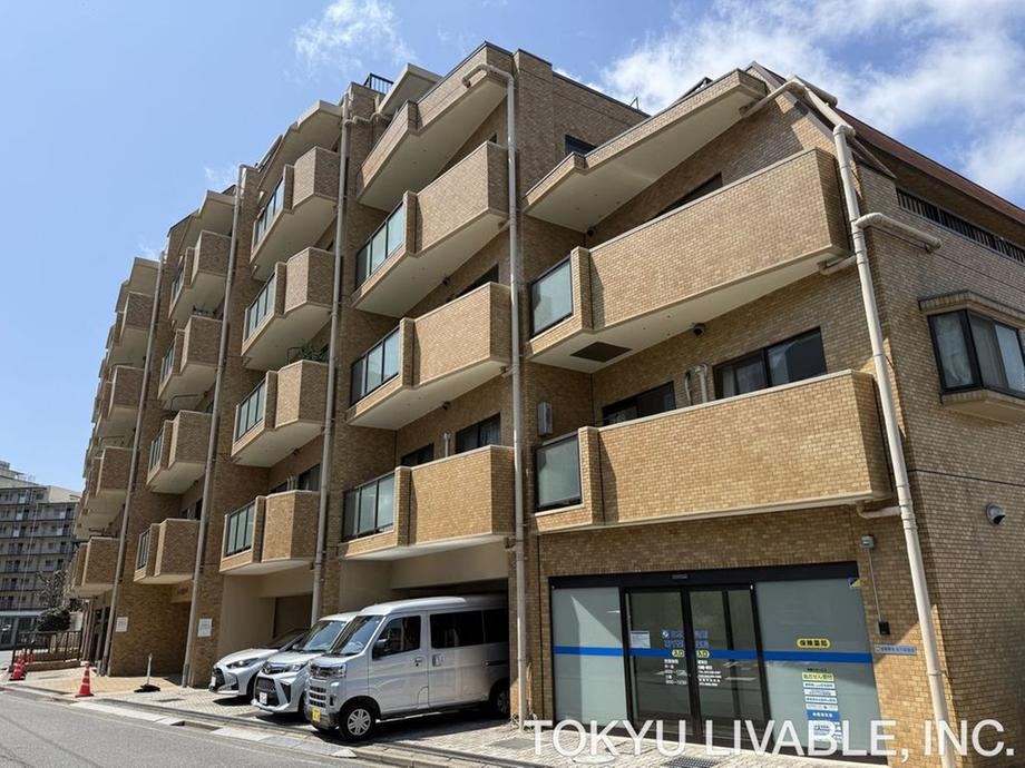 3DK apartment in Chuo Ward, Chiba - Photo 1
