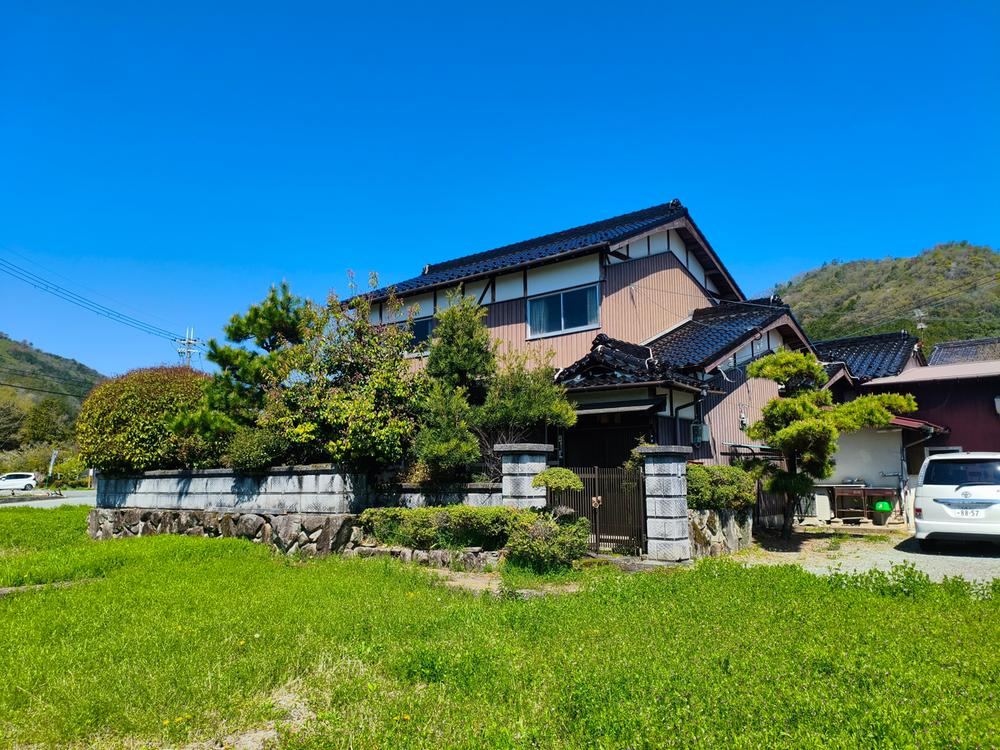 7DK house in Shiso, Hyogo - Photo 1
