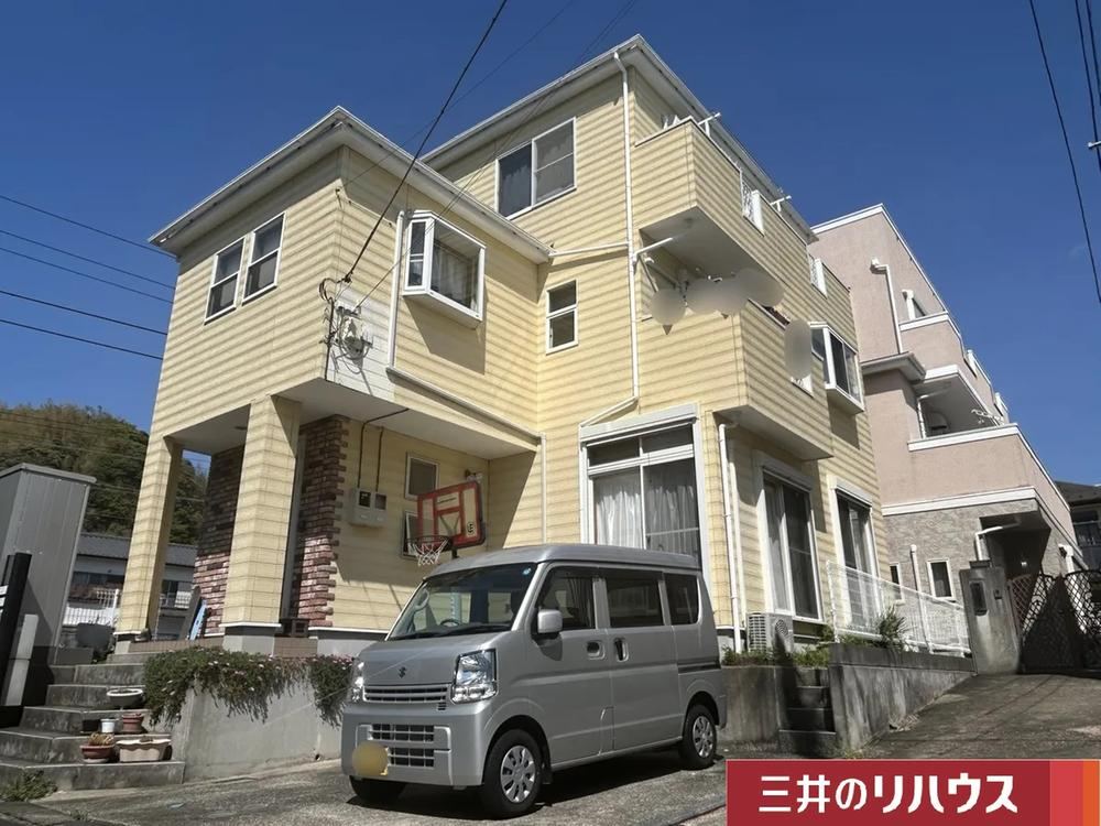 5LDK house in Zushi, Kanagawa - Photo 1