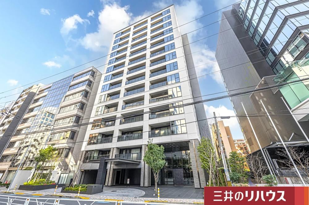 2LDK apartment in Shibuya Ward, Tokyo - Photo 1