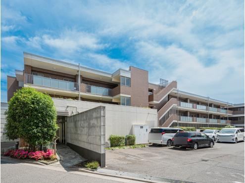 3LDK apartment in Funabashi, Chiba - Photo 1