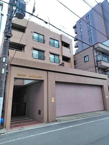 2DK apartment in Bunkyo Ward, Tokyo - Photo 1