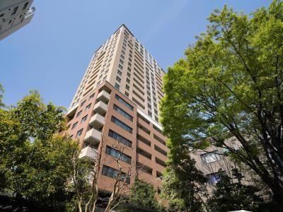 2LDK apartment in Shibuya Ward, Tokyo - Photo 1