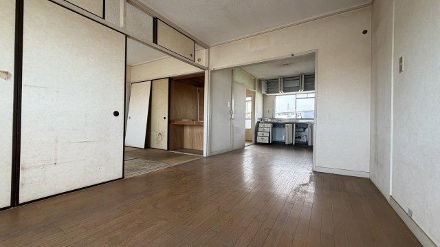 3LDK apartment in Isogo Ward, Yokohama, Kanagawa - Photo 1