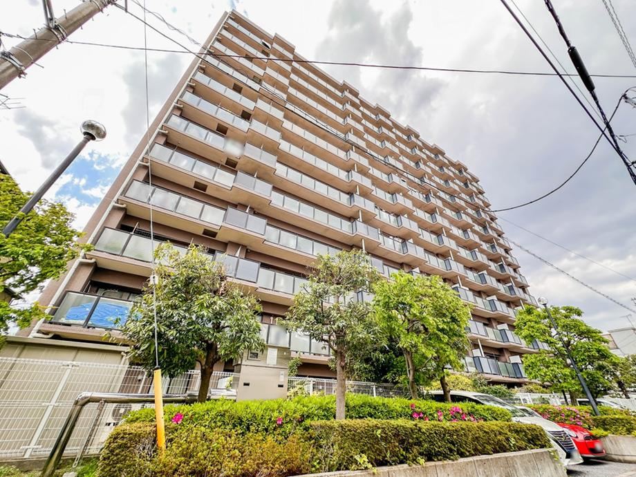 2LDK+S apartment in Minami Ward, Saitama - Photo 1