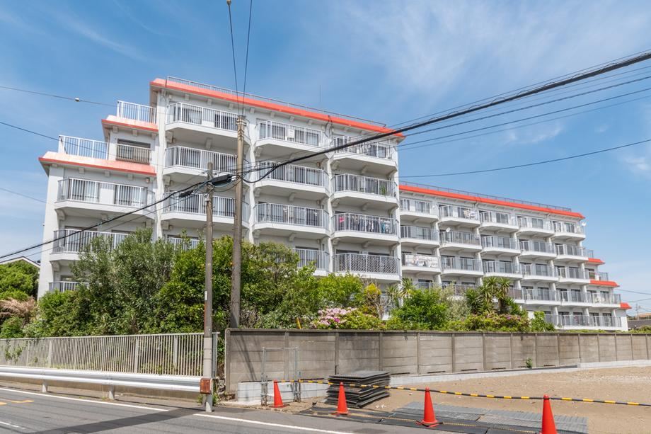 2LDK apartment in Fujisawa, Kanagawa - Photo 1