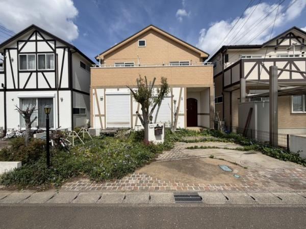 4LDK house in Kashiwa, Chiba - Photo 1